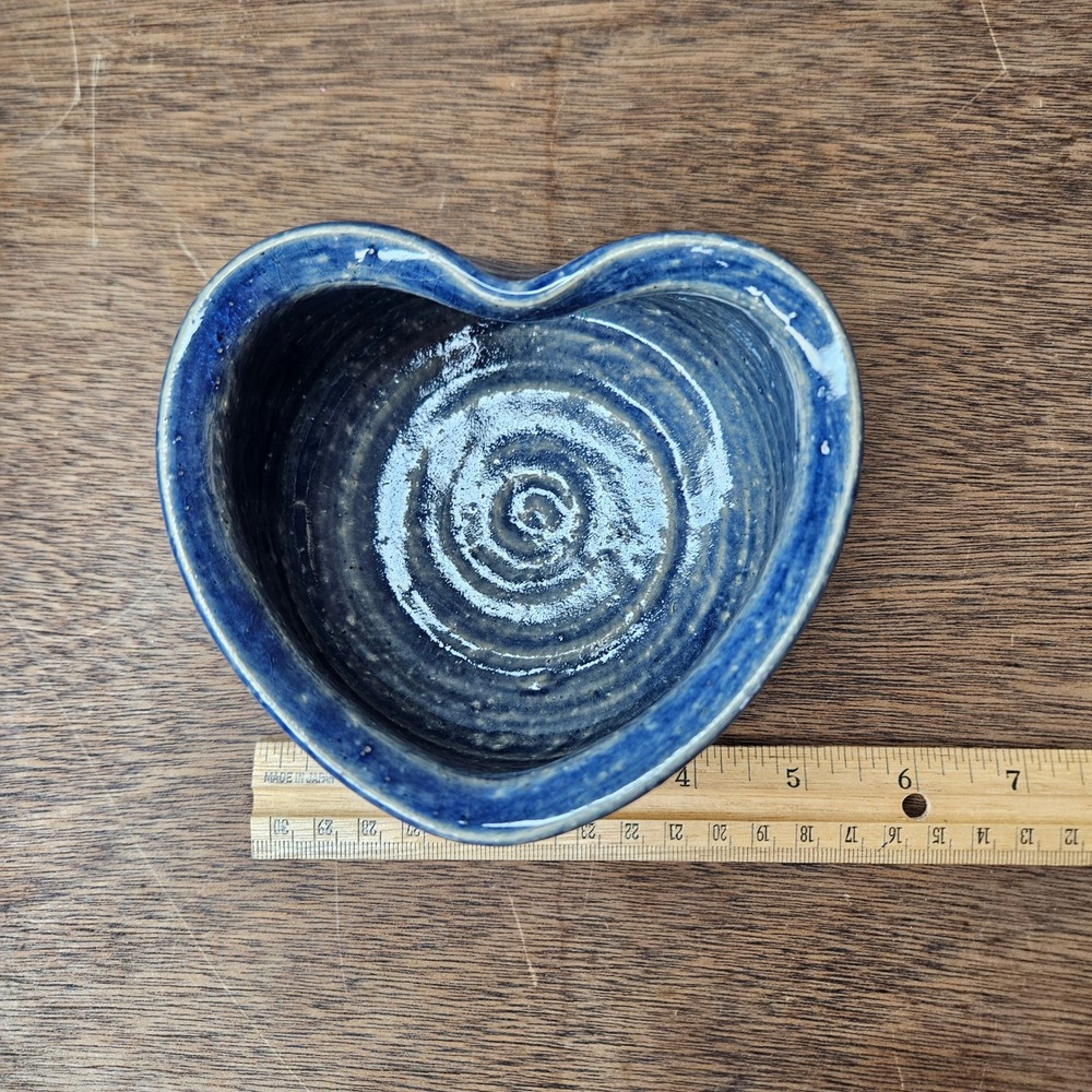 Blue Heart Shaped Studio Pottery Bowl Glazed Ceramic‎ Trinket Dish Hand-Thrown
